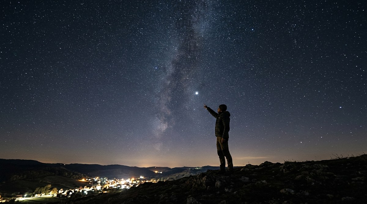 How to Find Planets in the Night Sky Without a Telescope